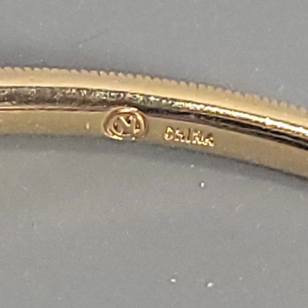 Nadri Bangle Bracelet Women 8 Gold Tone Rhinestone Milgrain Slim Minimalist
